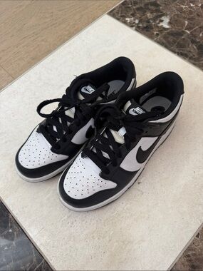 Nike pandas